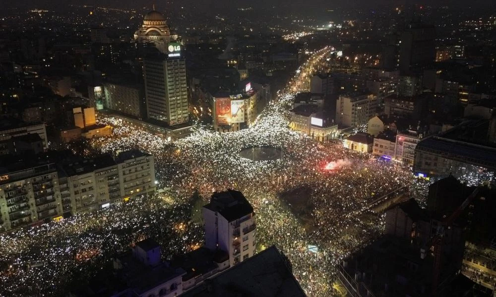 Παραιτήθηκε η κυβέρνηση της Σερβίας για το Νόβι Σαντ! Προς νέες εκλογές η χώρα